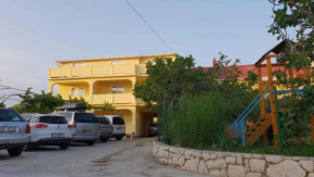  Apartment Lopar 3  Лопар